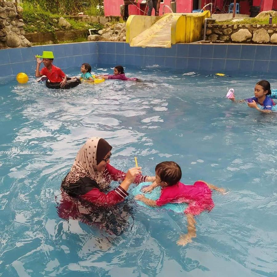 Lopoh Waterfront Budget Chalets Vila Hulu Langat Exterior foto